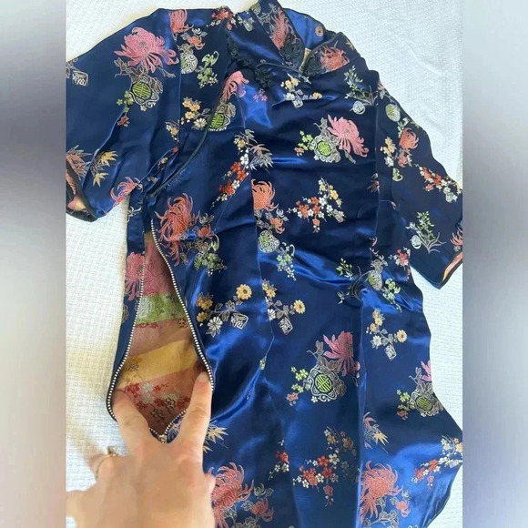 Vintage Peony Kimono Top S/M Made In Shanghai Blue Floral Collectors Costume - Picture 5 of 9
